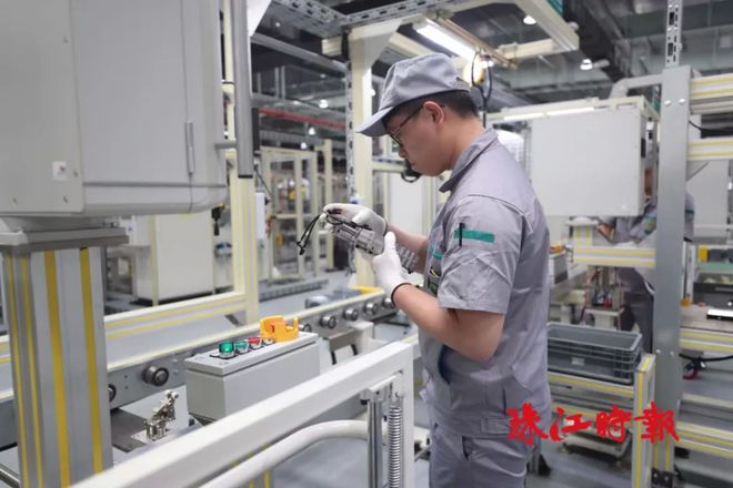 投資百億實(shí)現(xiàn)113秒下線一套混動系統(tǒng)，科力遠(yuǎn)CHS佛山工廠投產(chǎn)推動技術(shù)普及